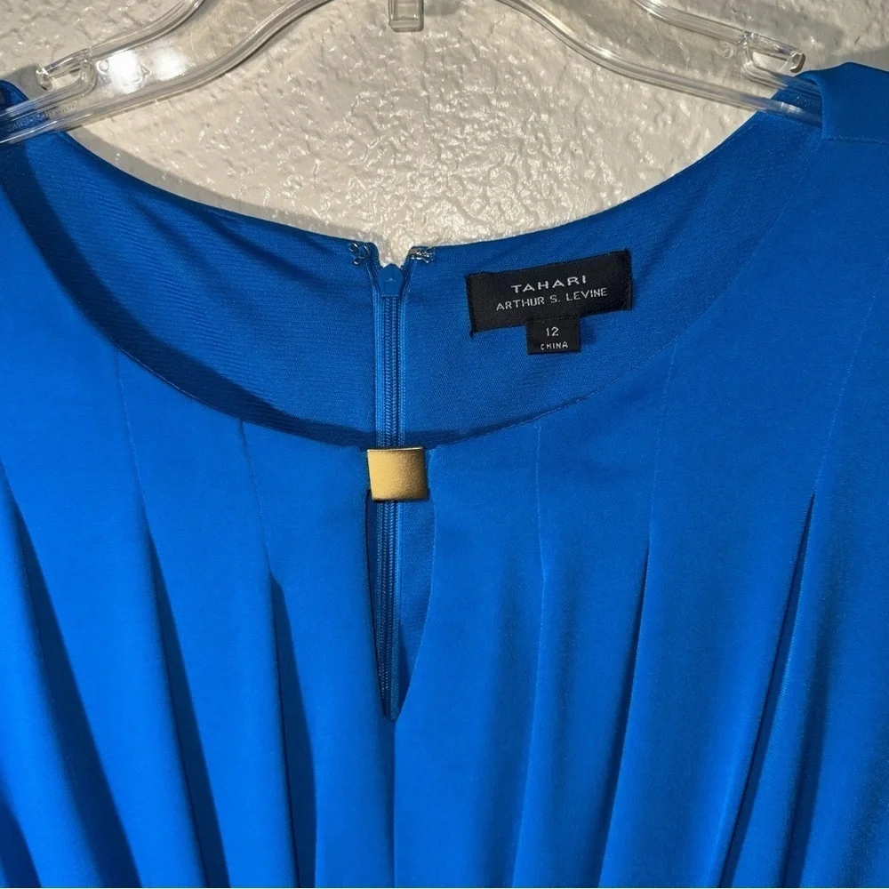 Tahari Arthur S Levine Pleated Dress Women’s 12 Blue 3/4 Sleeve Keyhole Midi
